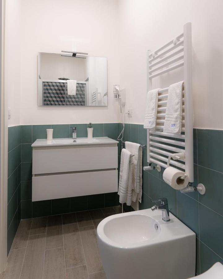 Dimora Cavour Hotel Napels Buitenkant foto