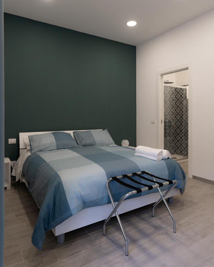 Dimora Cavour Hotel Napels Buitenkant foto