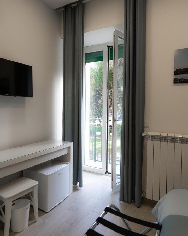 Dimora Cavour Hotel Napels Buitenkant foto